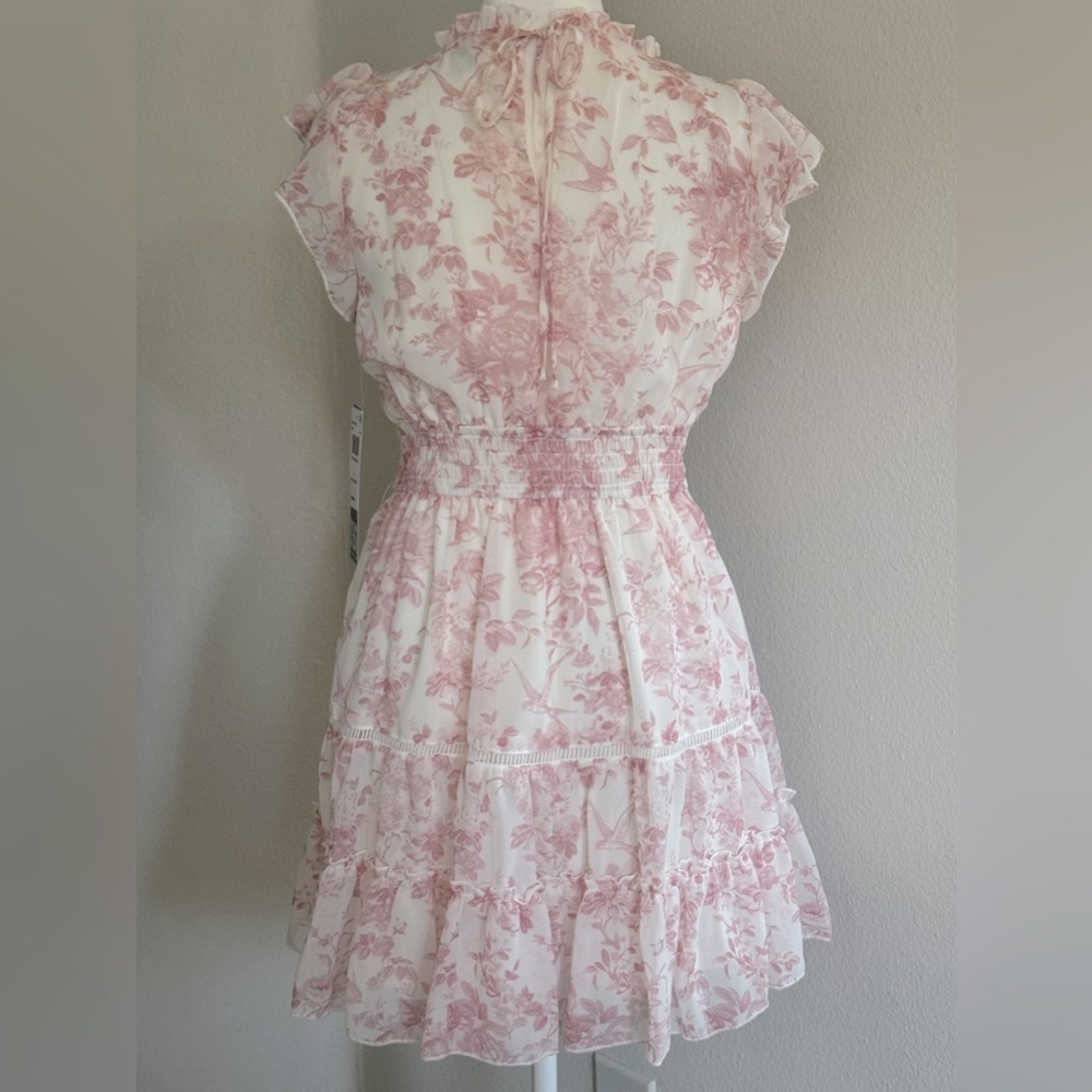 Trixxi Juniors' Flutter-Sleeve Tiered Mini White/Pink Floral Dress - Picture 7 of 8